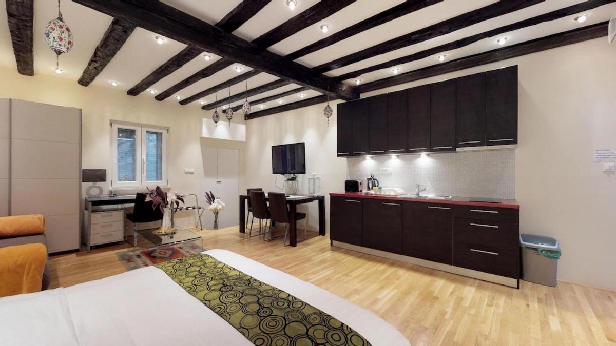 Diocletian Studio Apartments Split Exterior photo