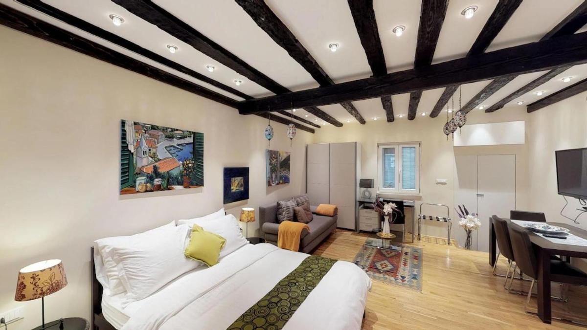 Diocletian Studio Apartments Split Exterior photo