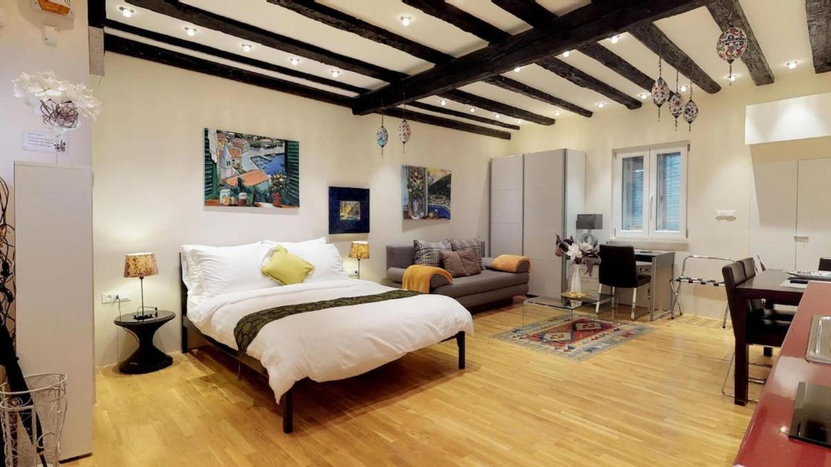 Diocletian Studio Apartments Split Exterior photo
